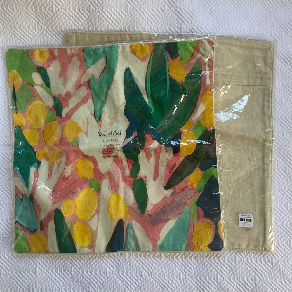 (Pair of 2) LULU DK Crate & Barrel of  'Lulu Flower Print Pillow Cover' - Picture 13 of 15